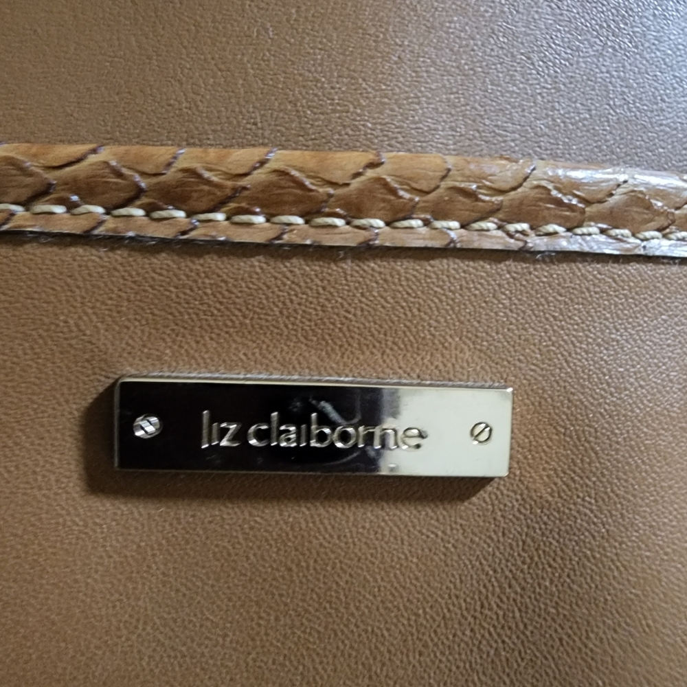 PURSE - Picture 10 of 12